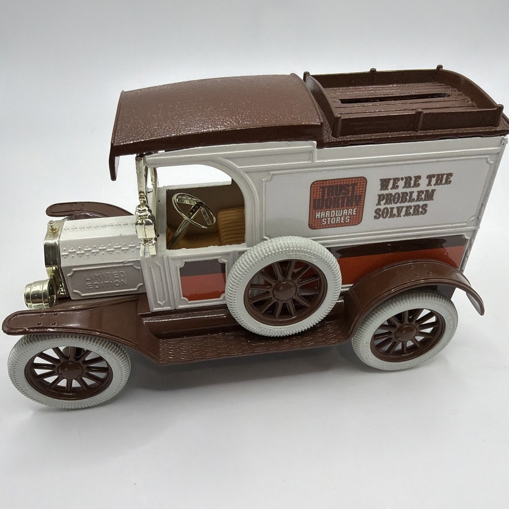 ERTL Ford Model T Delivery Van TRUSTWORTHY HARDWARE STORES Coin Bank NEW!